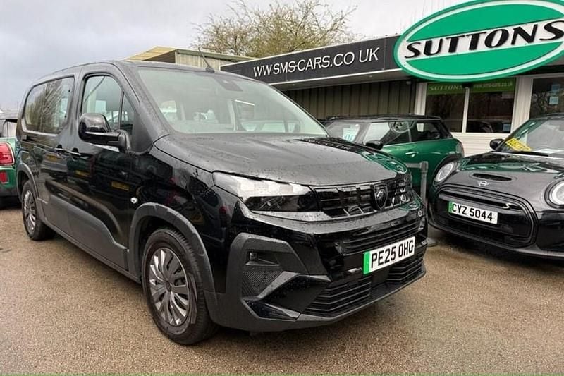 Used Peugeot e-Rifter Allure 100 kW (136 HP) 2025 MPV