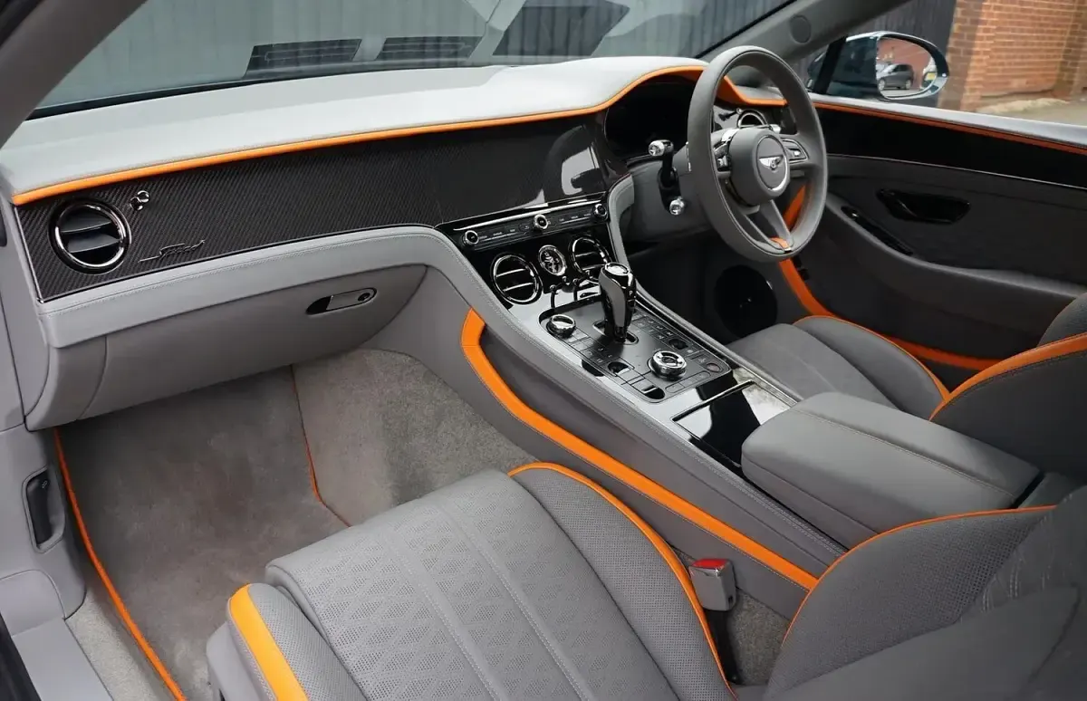 Used Bentley Continental 770 HP (566 kW) 2025 Green Cabriolet
