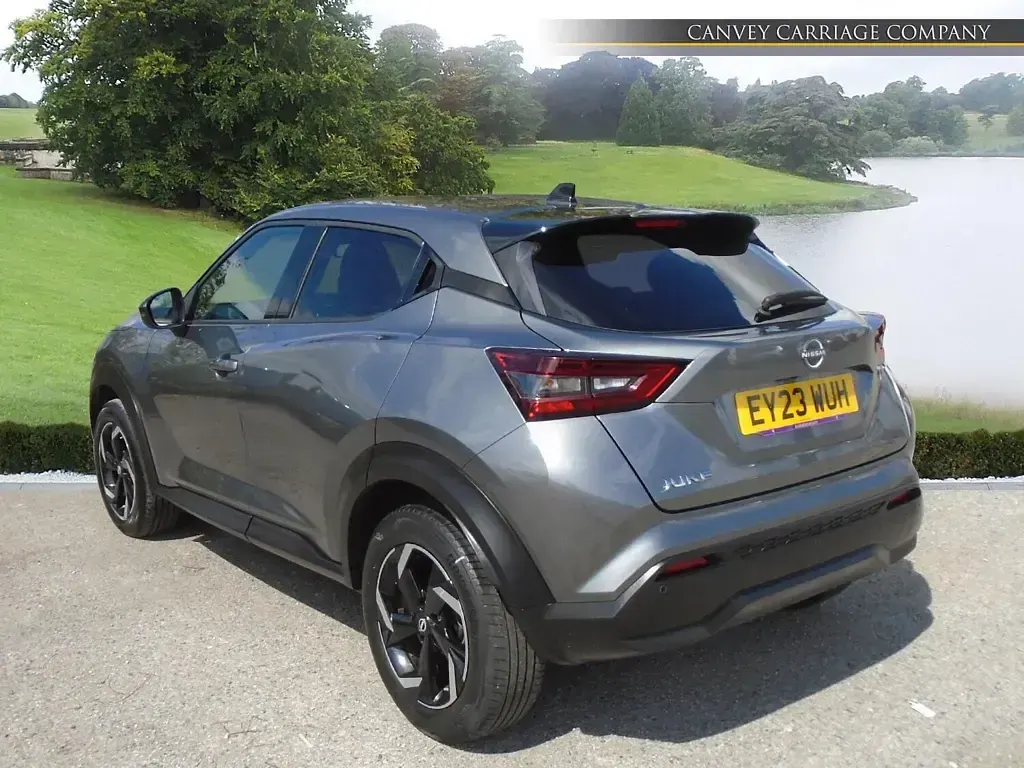 Used Nissan Juke N-Connecta 114 HP (83 kW) 2023 Grey SUV
