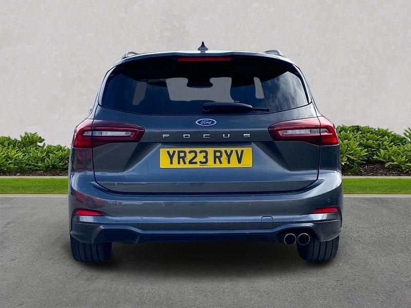Used Ford Focus ST-Line 120 HP (88 kW) 2023 Grey Estate