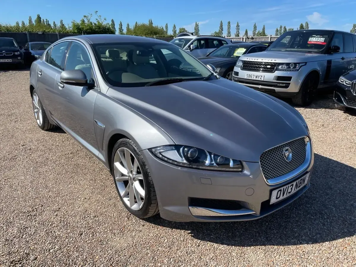 Second-hand Jaguar XF Premium Luxury 2013 Gri Berlinǎ