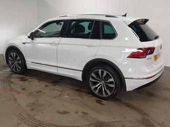 Usado VW Tiguan R-line 150 HP (110 kW) 2020 Branco SUV