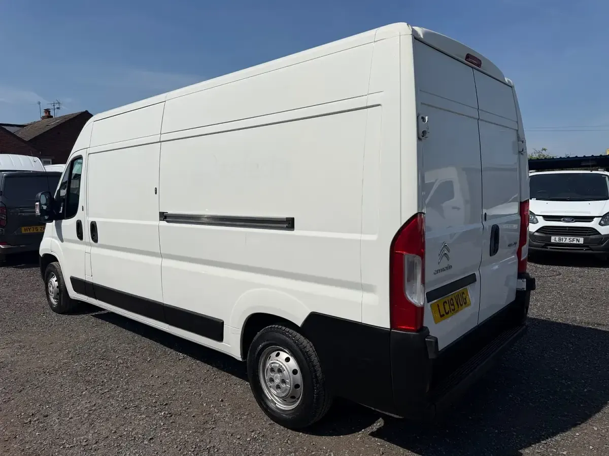 Used Citroën Relay 130 HP (95 kW) 2019 White Van