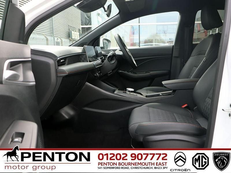 Used MG MG3 Trophy 2025 White Hatchback