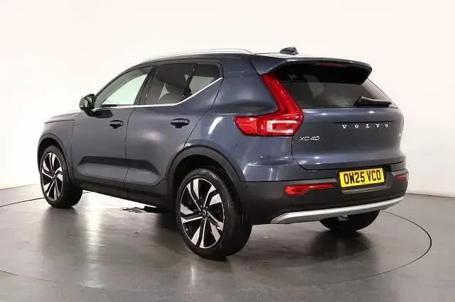 Used Volvo XC40 Ultra 194 HP (142 kW) 2025 Blue SUV