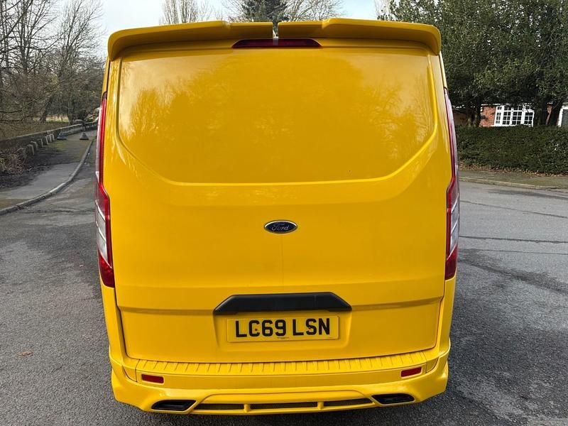 Used Ford Transit Custom Sport 130 HP (95 kW) 2019 Yellow Van