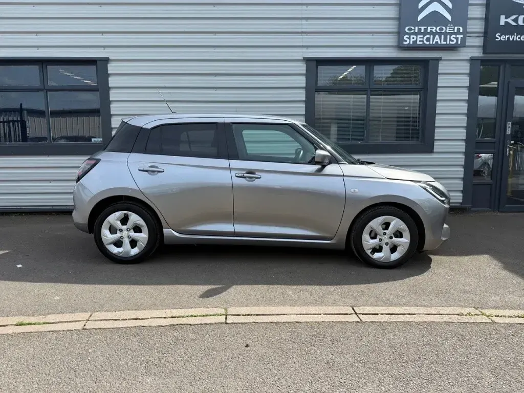 Used Suzuki Swift 82 HP (60 kW) 2024 Silver Hatchback