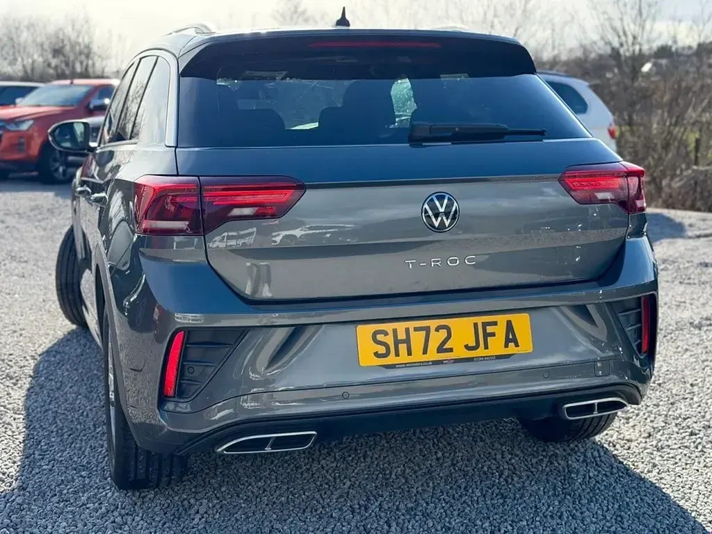 Używany VW T-Roc R-line 150 KM (110 kW) 2023 Szary SUV