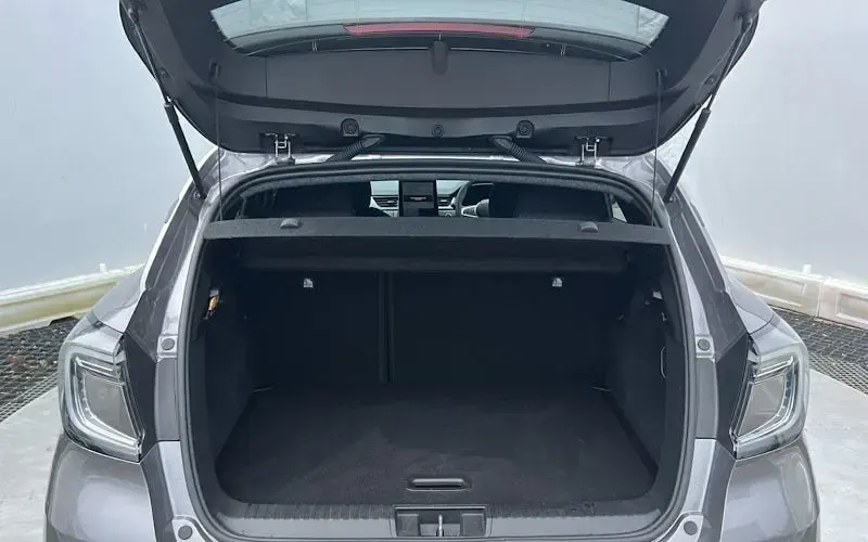 Used Renault Captur Techno 91 HP (66 kW) 2025 Grey SUV