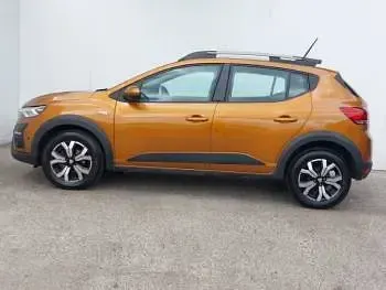 Used Dacia Sandero Prestige 100 HP (73 kW) 2023 Orange Hatchback