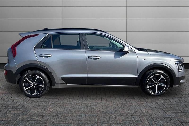 Used Kia Niro 139 HP (102 kW) 2022 Grey SUV