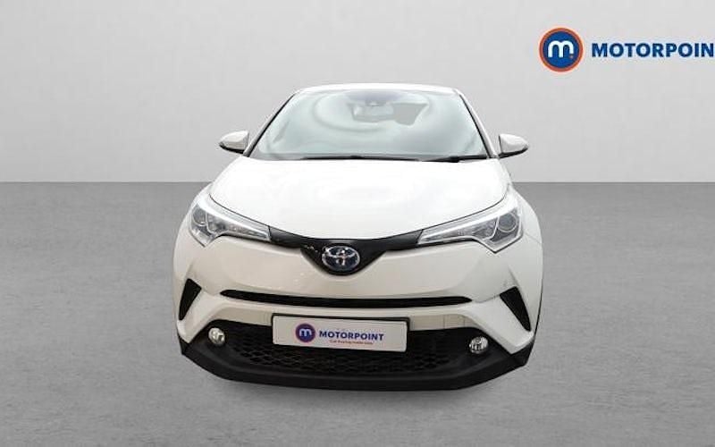 Used Toyota C-HR 122 HP (89 kW) 2017 White SUV