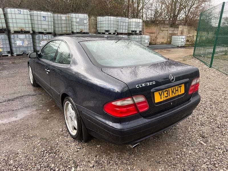 Used Mercedes CLK320 Elegance 2001 Blue Coupe