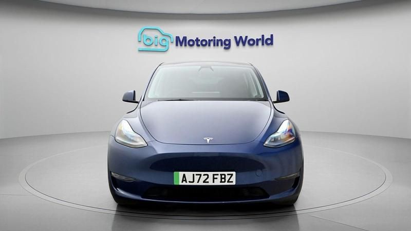 Used Tesla Model Y Long Range AWD 378 kW (514 HP) 2022 Blue SUV