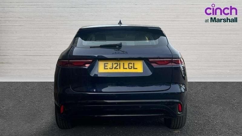 Second-hand Jaguar F-Pace R-Dynamic 204 CP (150 kW) 2021 Albastru SUV