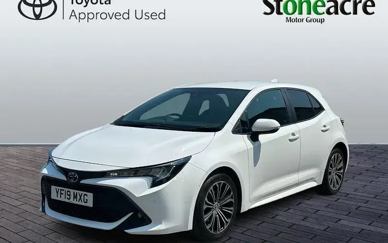 Used Toyota Corolla Design 122 HP (89 kW) 2022 Hatchback