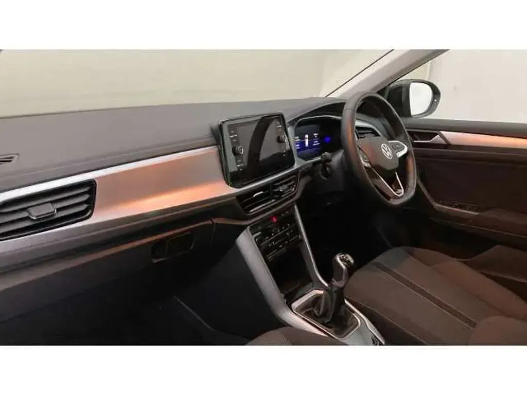 Used VW T-Roc Life 110 HP (80 kW) 2024 SUV