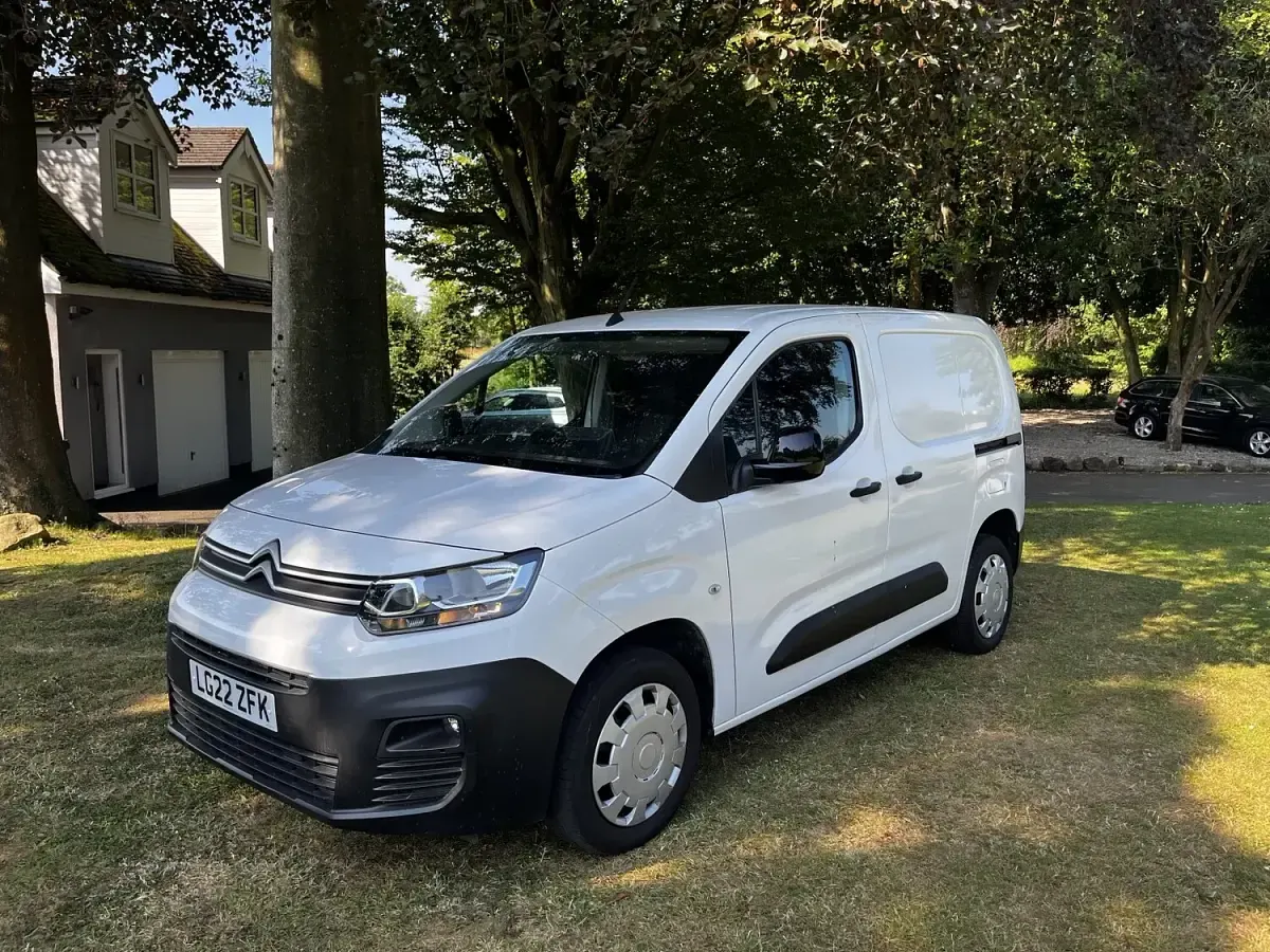 Used Citroën Berlingo 2022 White MPV