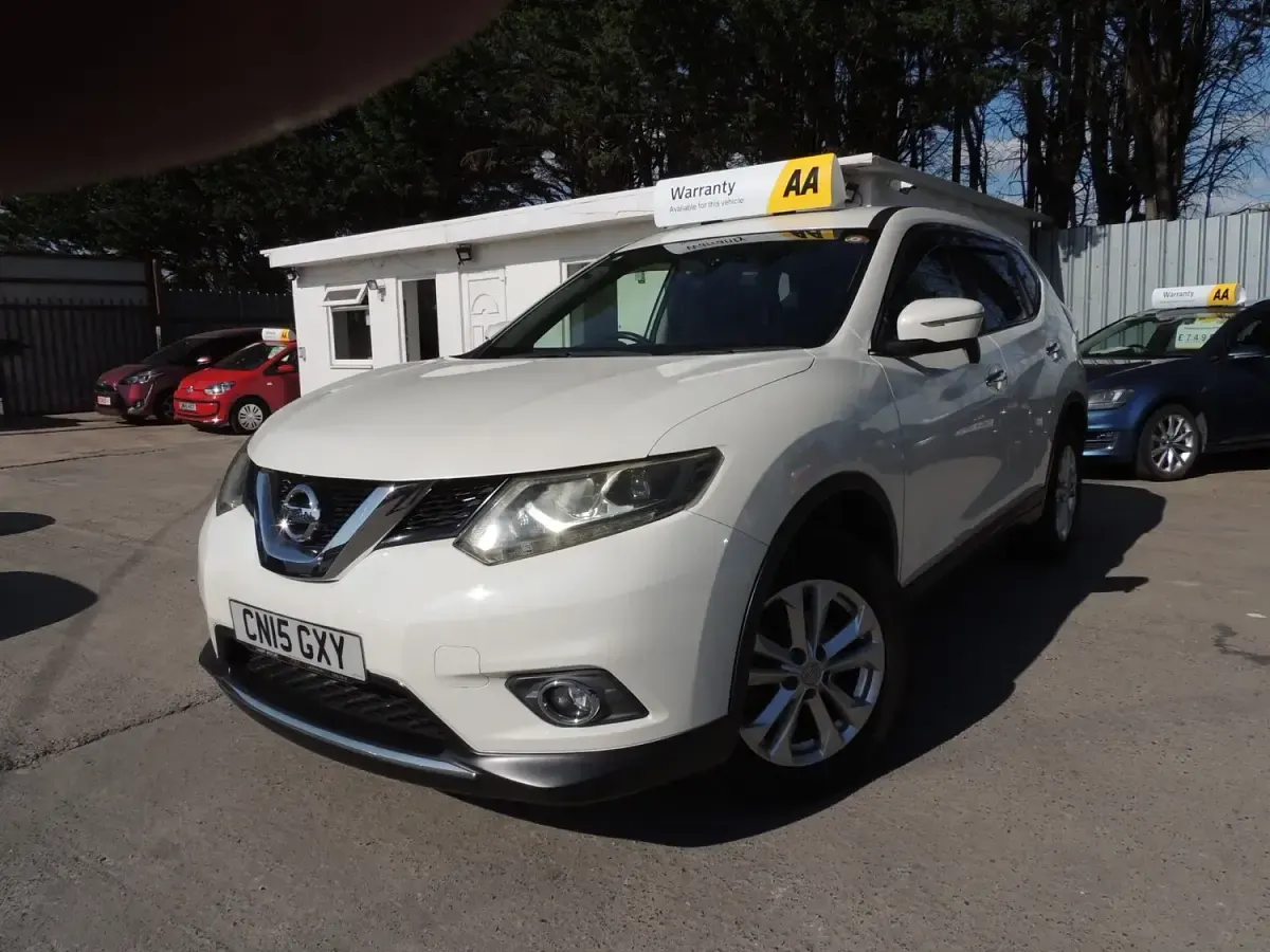 Used Nissan X-Trail Pure 2015 White SUV