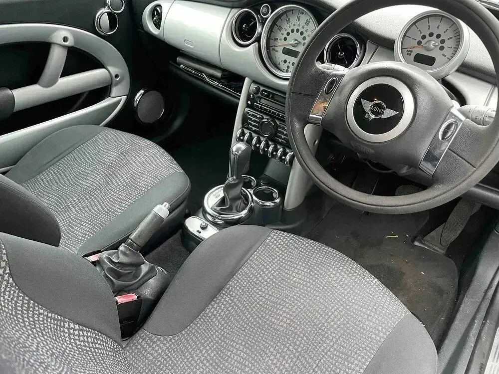 Used Mini Cooper Hatch 2002 Silver Hatchback