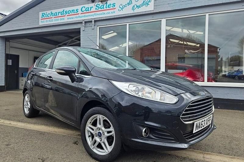 Used Ford Fiesta Zetec 82 HP (60 kW) 2013 Black Hatchback