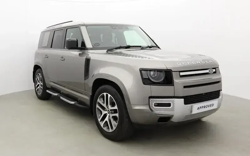 Second-hand Land Rover Defender 249 CP (183 kW) 2023 SUV