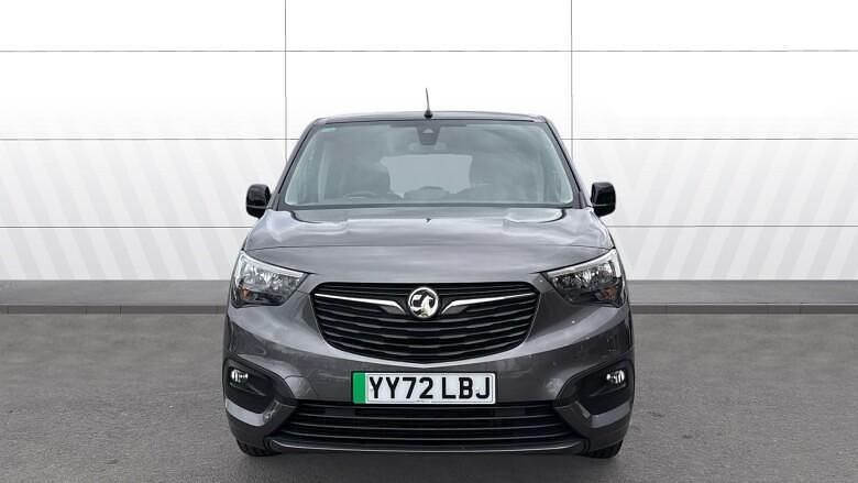 Used Vauxhall Combo 100 kW (136 HP) 2022 Grey MPV