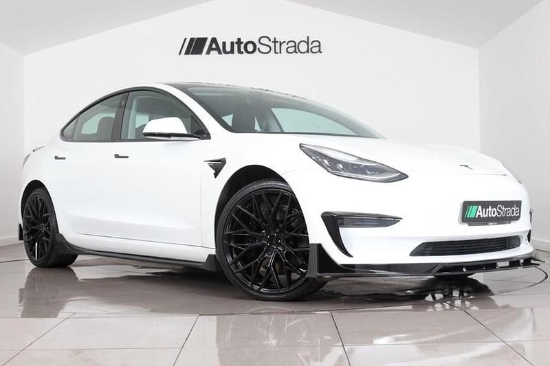 Used Tesla Model 3 Performance 461 kW (627 HP) 2019 White Sedan