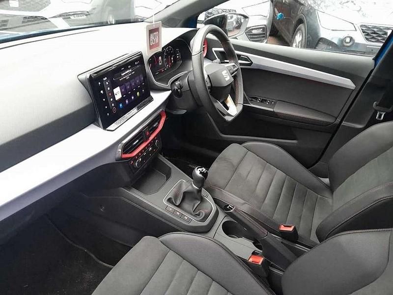 Used Seat Ibiza FR Sport 113 HP (83 kW) 2025 Blue Hatchback