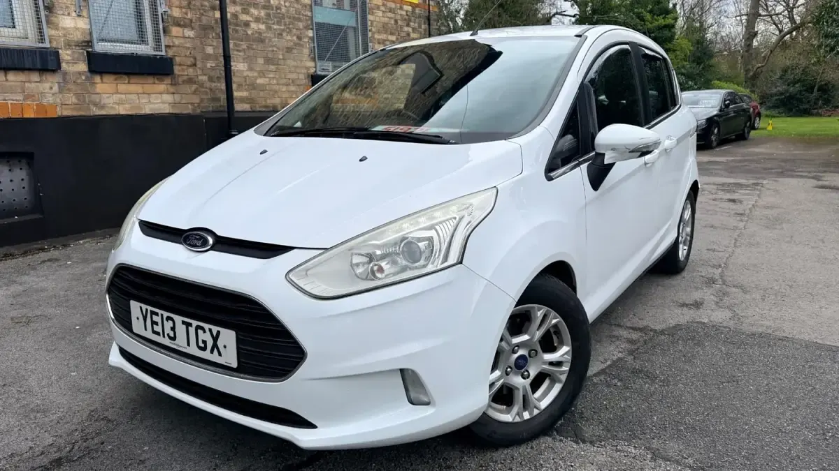 Używany Ford B-MAX Zetec 2013 Biały Minivan