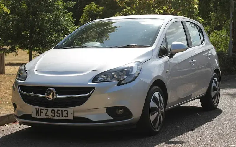 Used Vauxhall Corsa Design Edition 90 HP (66 kW) 2017 Hatchback