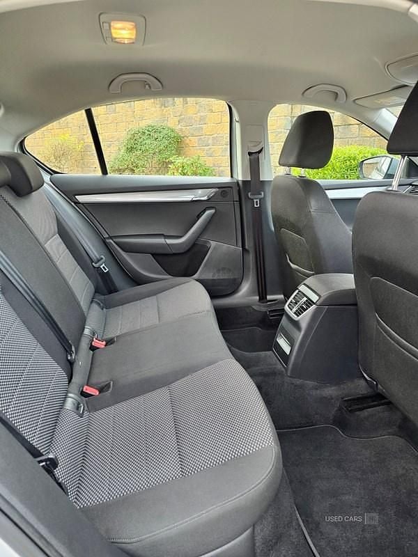 Used Skoda Octavia SE 110 HP (80 kW) 2016 Silver Hatchback