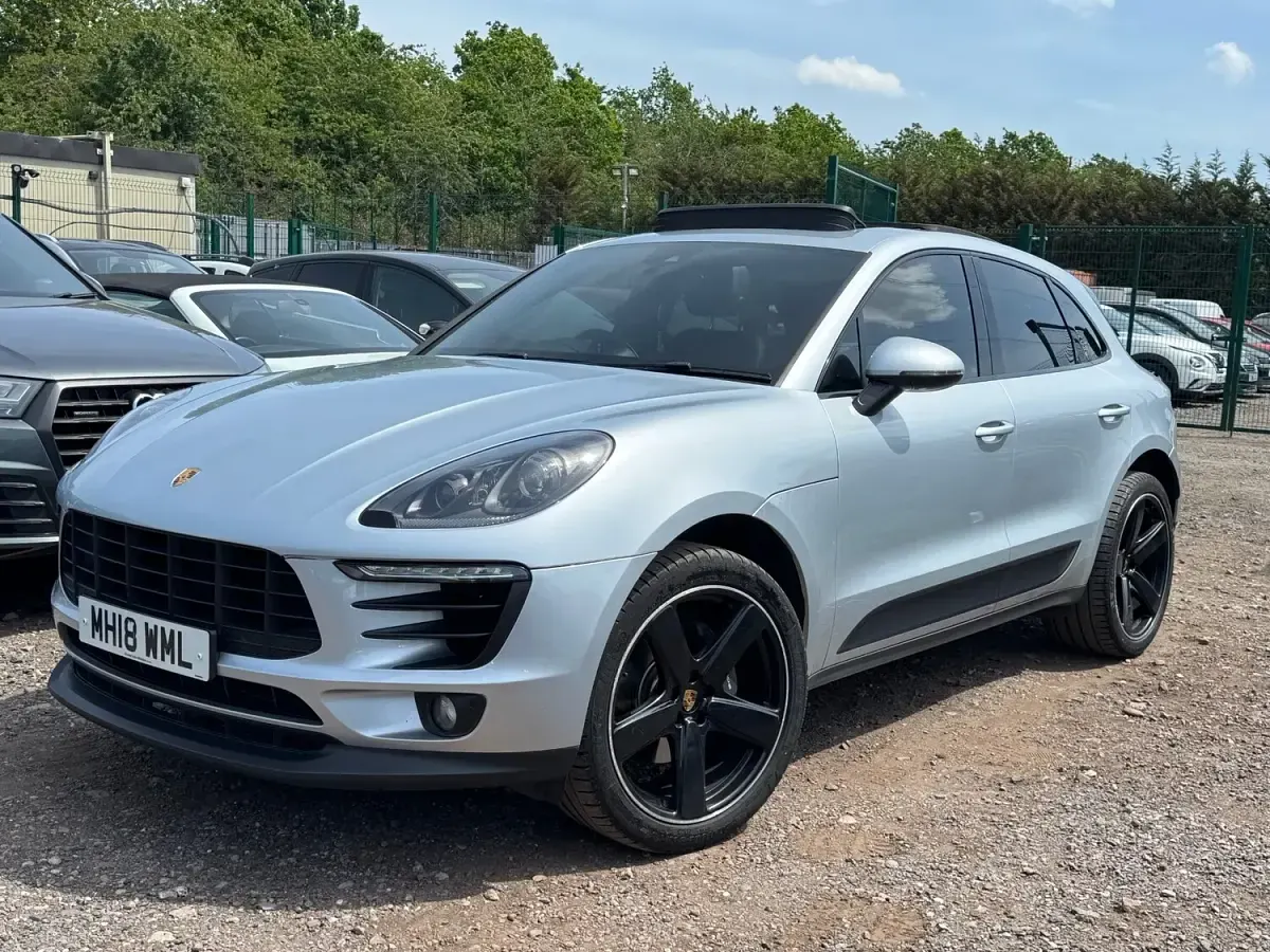 Used Porsche Macan 252 HP (185 kW) 2018 Silver SUV