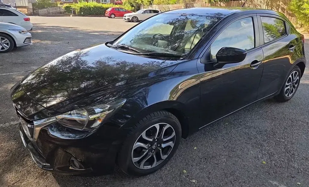 Used Mazda 2 Inclusive 90 HP (66 kW) 2016 Black Hatchback