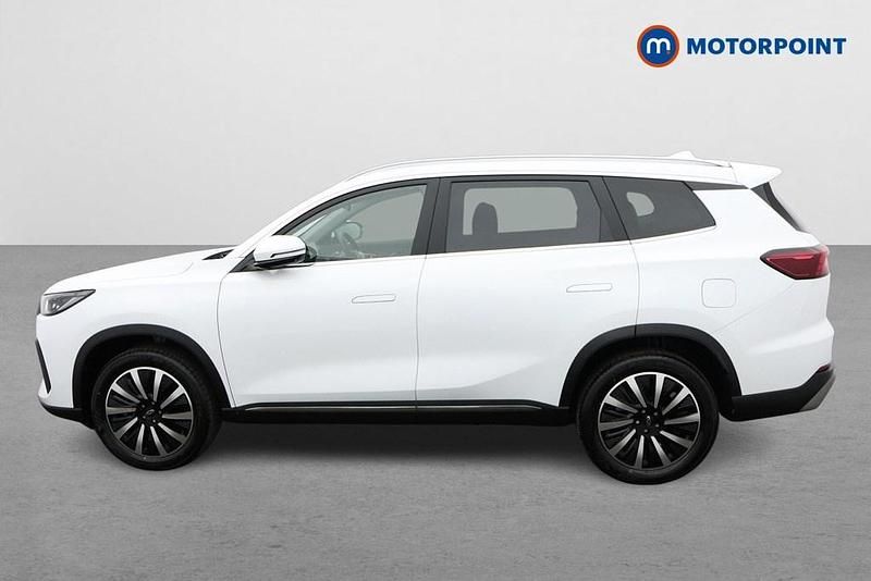 New Chery Tiggo 8 2025 White SUV