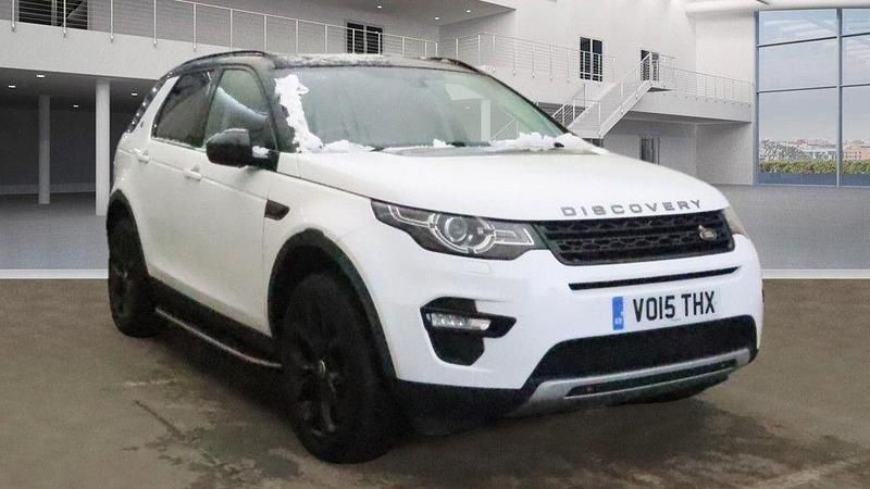 White Used 2015 Land Rover Discovery Sport HSE SUV | £10,495 (Fair price) - Image 1/4