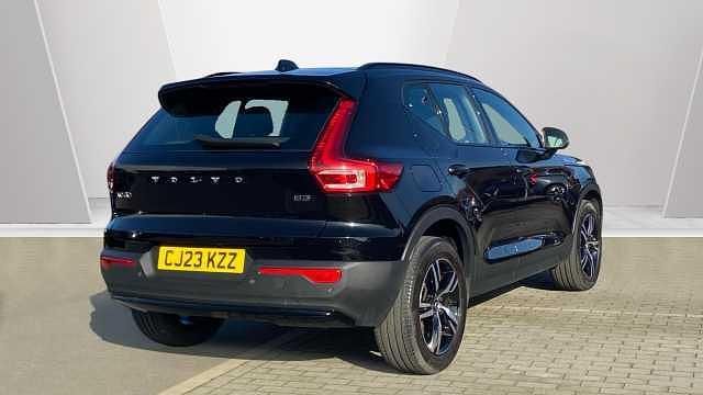 Used Volvo XC40 Plus 161 HP (118 kW) 2024 SUV