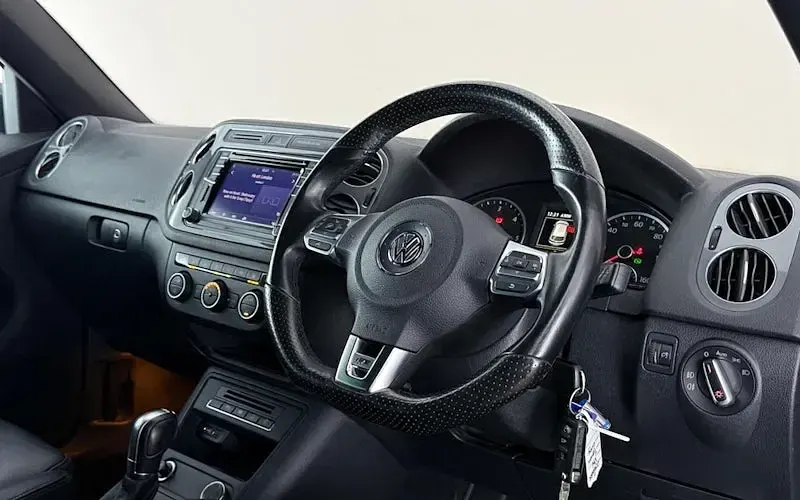 Used VW Tiguan R-line Edition 150 HP (110 kW) 2015 Grey SUV