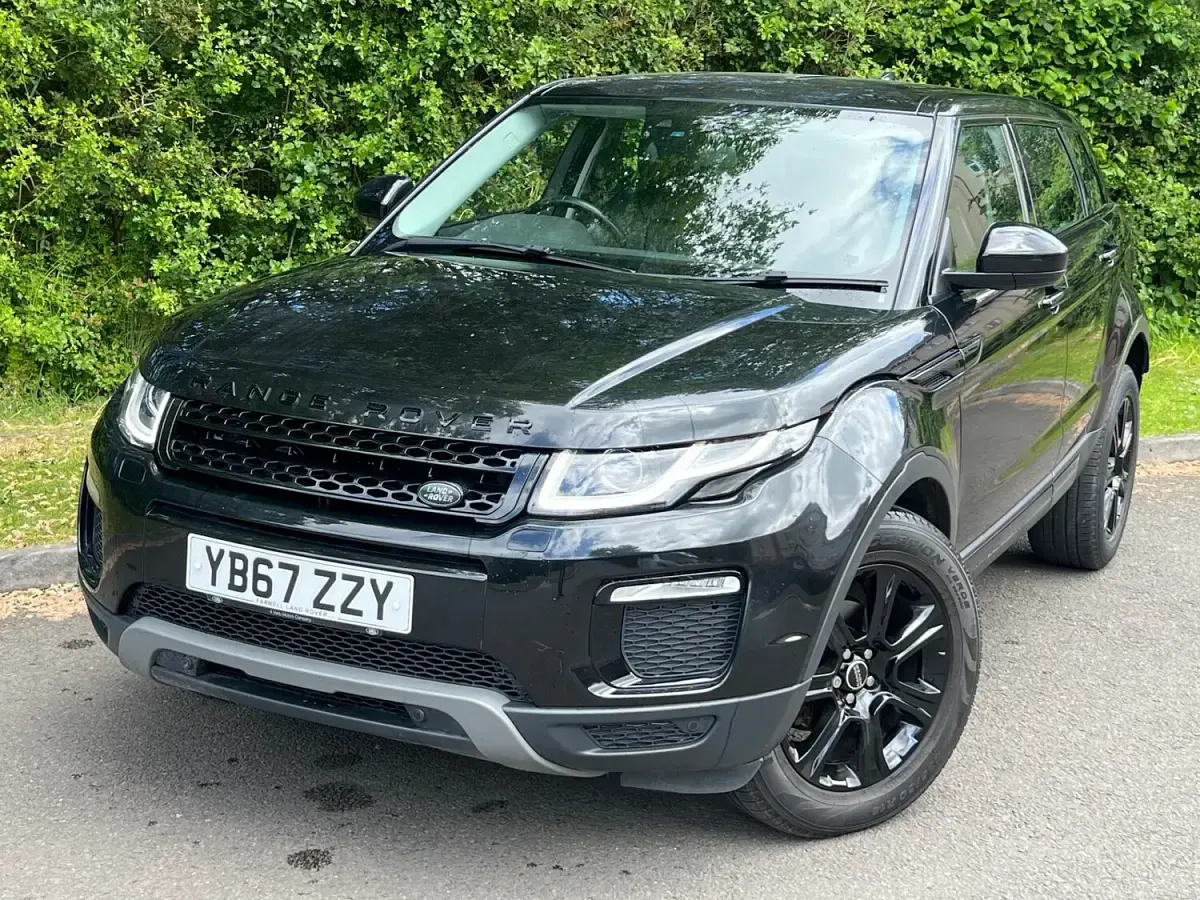 Used Land Rover Range Rover evoque SE 150 HP (110 kW) 2018 Black Estate