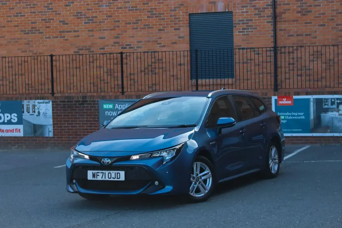Used Toyota Corolla 2021 Blue Estate