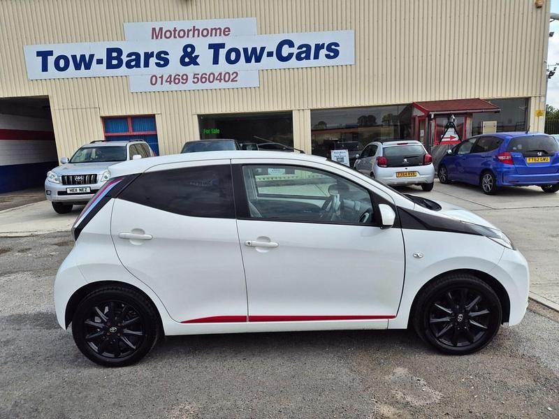 White Used 2017 Toyota Aygo x-press Hatchback | £11,495 - Image 1/4