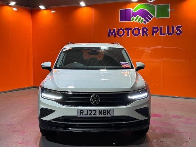 Usado VW Tiguan S 130 HP (95 kW) 2022 Branco SUV