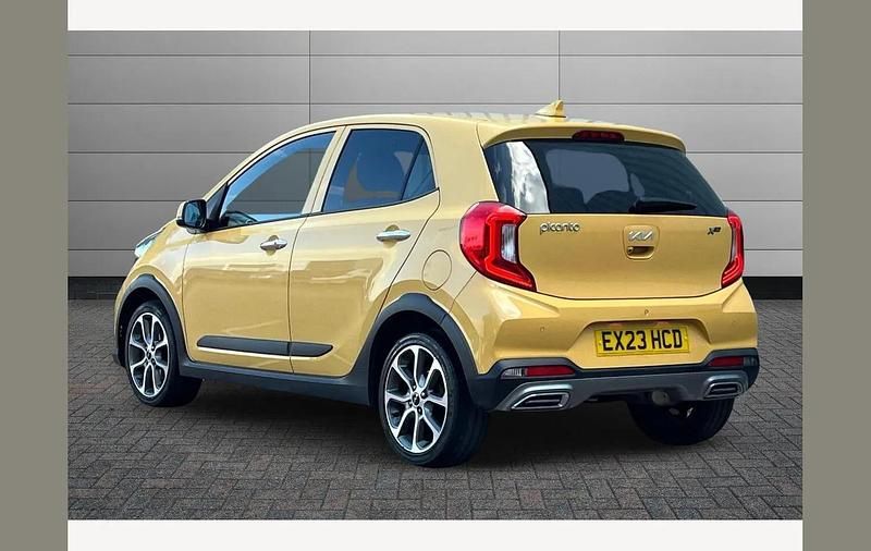 Used Kia Picanto X-Line 66 HP (48 kW) 2023 Yellow Hatchback