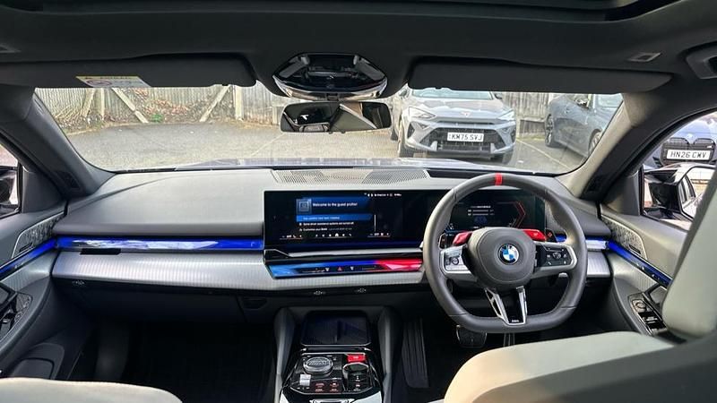 Used BMW M5 Comfort Edition 717 HP (527 kW) 2025 Blue Estate