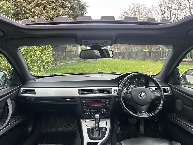 Used BMW 320 M Sport 2011 White Coupe