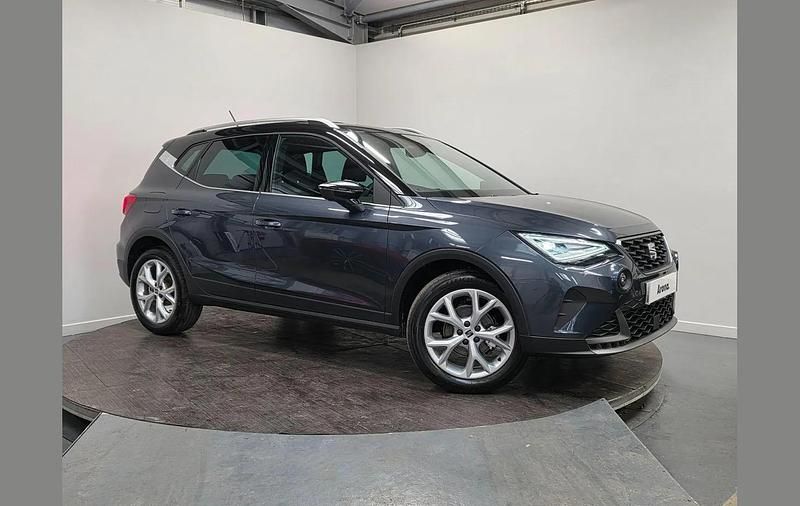 Used Seat Arona FR 114 HP (83 kW) 2025 Black SUV