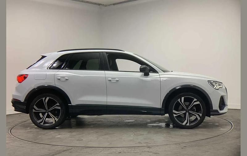 Used Audi Q3 S-Line 150 HP (110 kW) 2021 White SUV