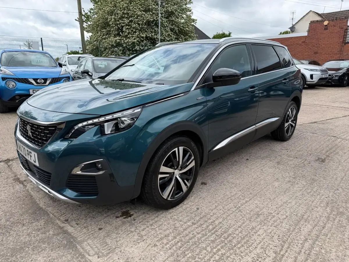 Usado Peugeot 5008 GT-line 2020 Verde SUV