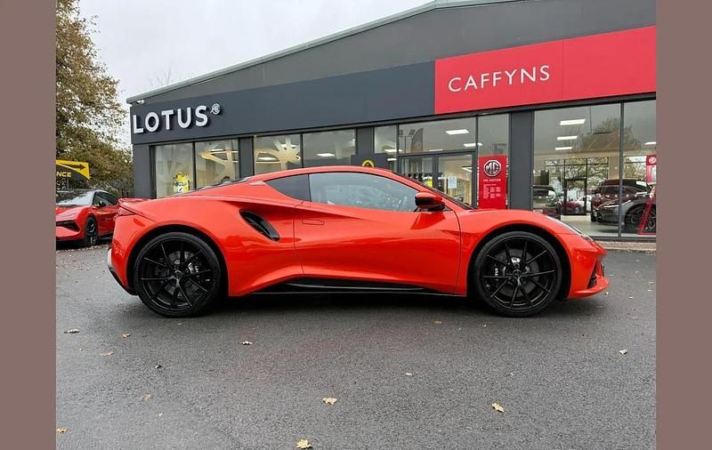Used Lotus Emira 361 HP (265 kW) 2025 Orange Coupe