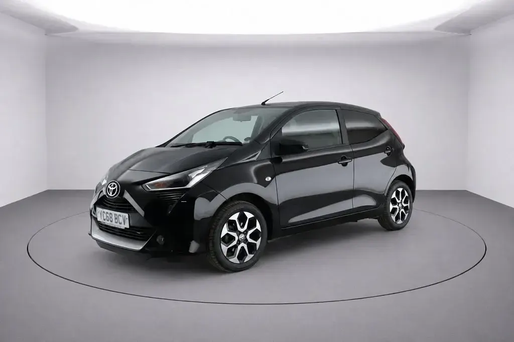 Used Toyota Aygo X-plore 2018 Black Hatchback